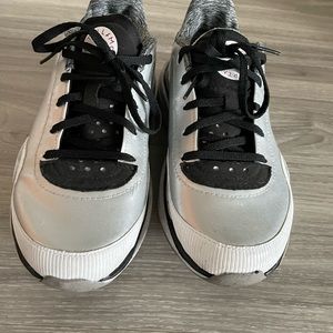 Adidas by Stella McCartney Earthlight sneakers